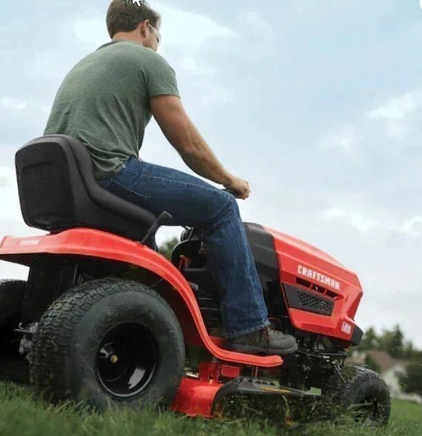 CRAFTSMAN T100 36" 11.5-HP Riding Lawn Mower