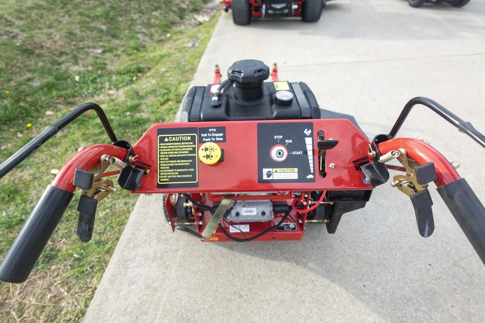 Bradley 36BDE-BS17 36" Belt Drive E-Clutch Walk Behind Mower 17.5HP Briggs