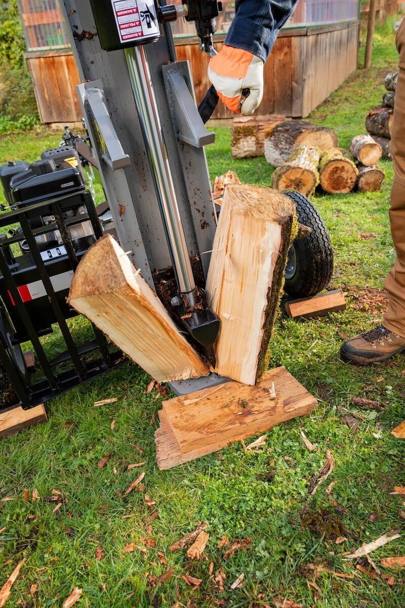 Oregon® 30-Ton 196cc Kohler HV Log Splitter with Hydraulic Fluid (OR30TKO-2)